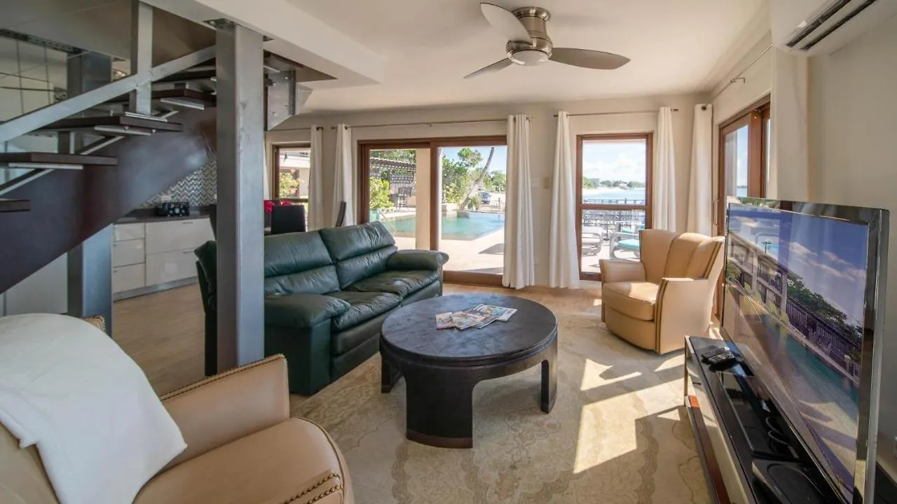 Holiday home Seven Mile View Condo #1 West Bay Cayman Islands