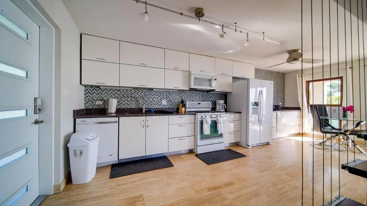 Holiday home Seven Mile View Condo #1 West Bay