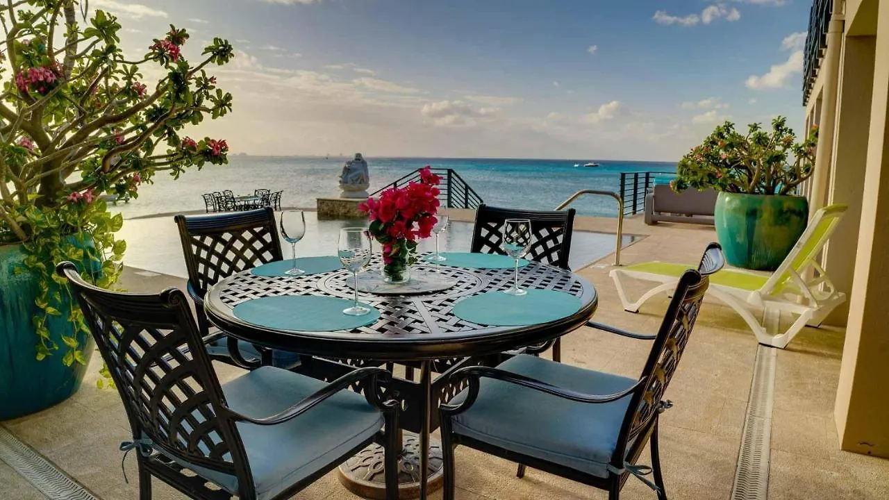 Seven Mile View Condo #1 West Bay Holiday home