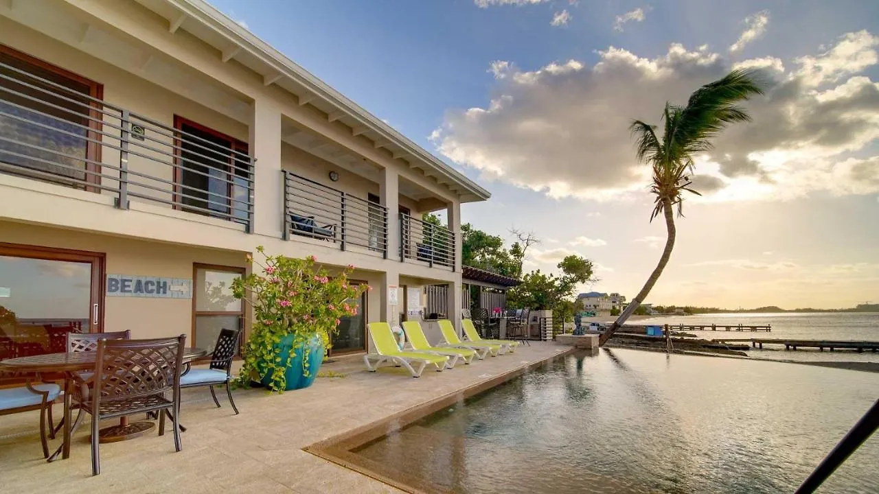 Holiday home Seven Mile View Condo #1 West Bay Cayman Islands