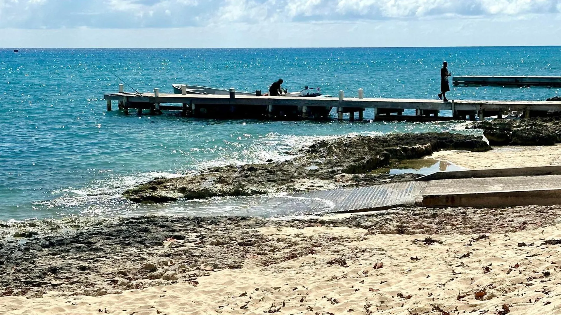 Seven Mile View Condo #1 West Bay Cayman Islands